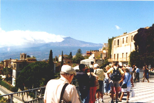 mtetna.jpg (45433 bytes)